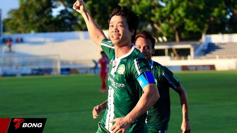 Tấm vé lên hạng trong tầm tay ở vòng 21